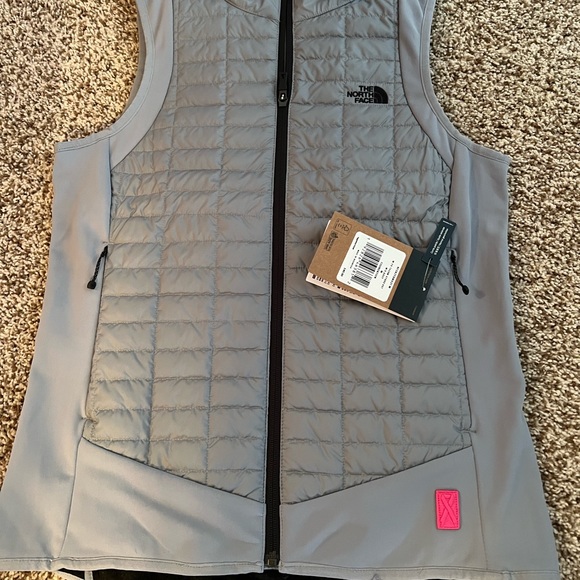 Nwt North Face Thermoball Hybrid Vest 